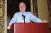 TuesAwardsLunch-CR-IEEEAStdsMedallion-PHopkinson.JPG (369588 bytes)