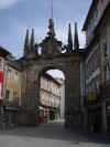SatTour-Braga-Arch.JPG (45311 bytes)