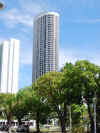 Miami-Architecture-3.JPG (307202 bytes)